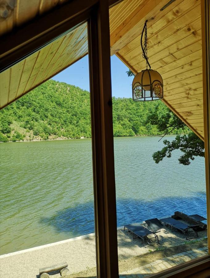 Cabana Bahna Ilovita Exterior photo